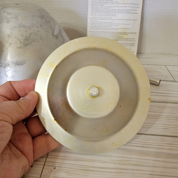 Classic Womder Mold Barbie Doll Cake Pan Wilton Pre-owned in good condition - Picture 8 of 9